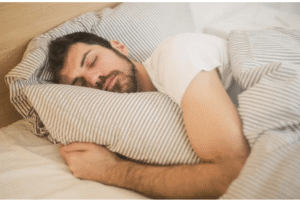 El Peligro de Dormir del Lado Derecho: Consejos y Soluciones