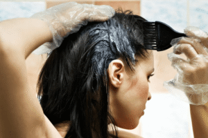 Cómo Oscurecer las Canas de Forma Natural con Clavo de Olor, Café y Cacao